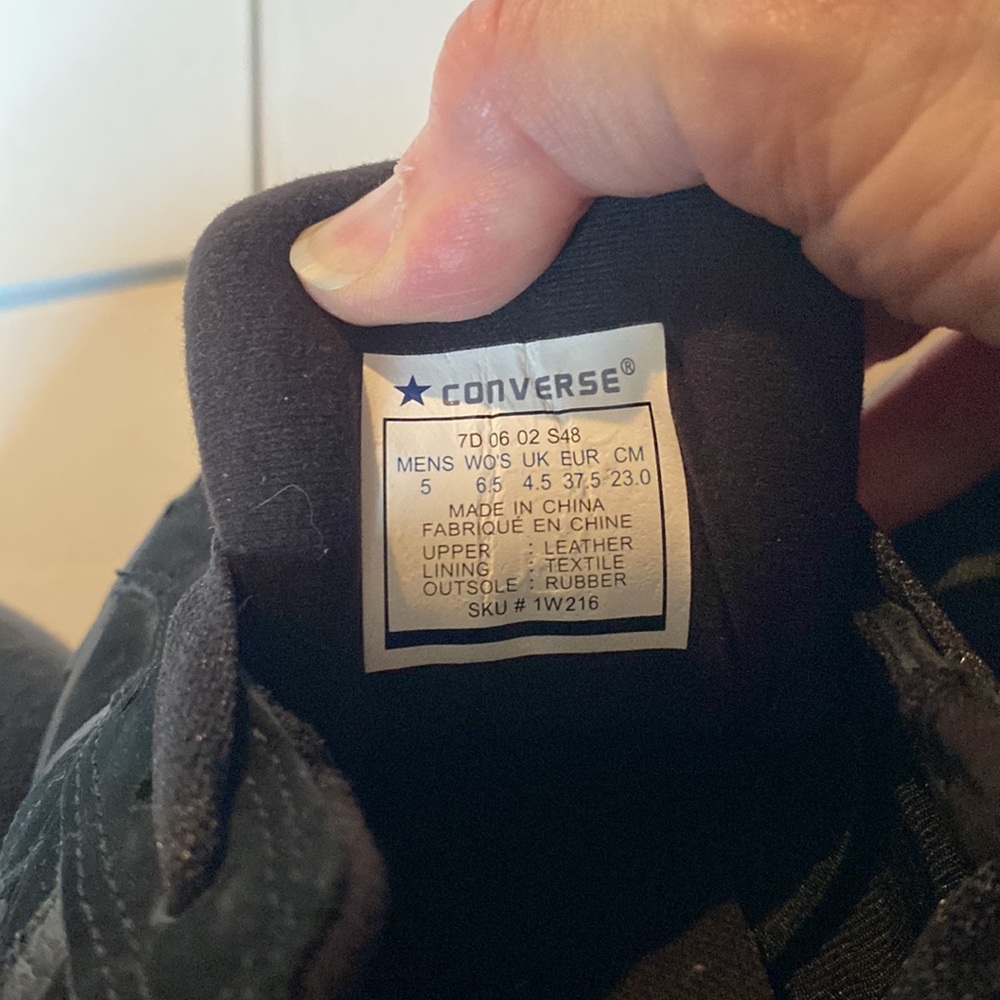 NWOT Converse One Star Black Suede Leather Sneakers - Picture 7 of 8